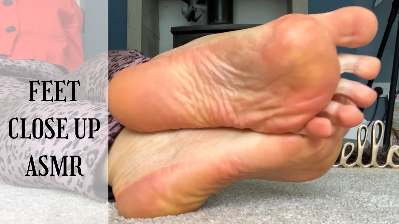 ASMR Feet Close Up 🦶🍒 Relaxing Stretch & Velvet Brushing Sounds 💋 No Talking ASMR