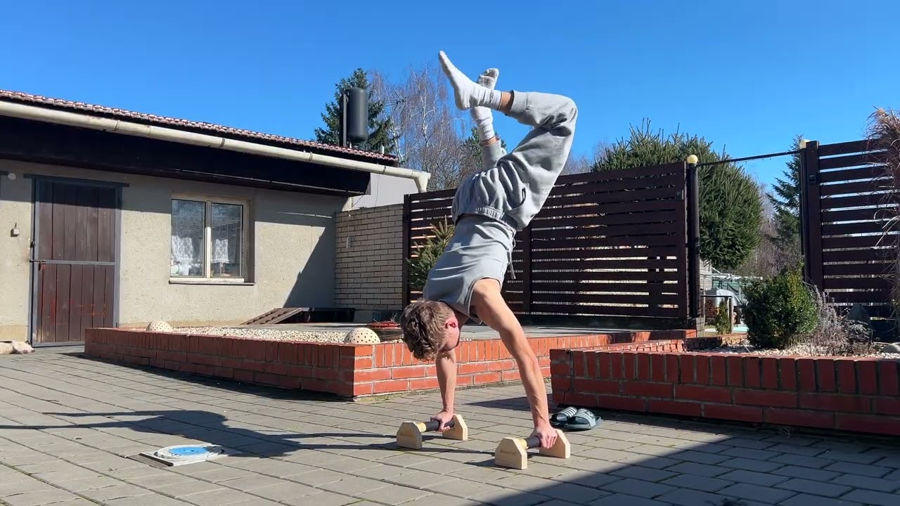 Learning to Connect Calisthenics Skills