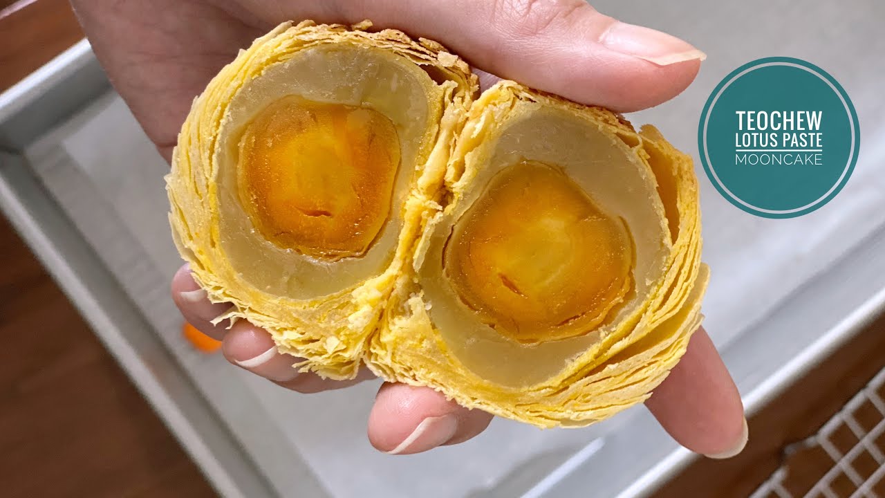 Flaky teochew mooncakes with white lotus paste and salted egg yolk!