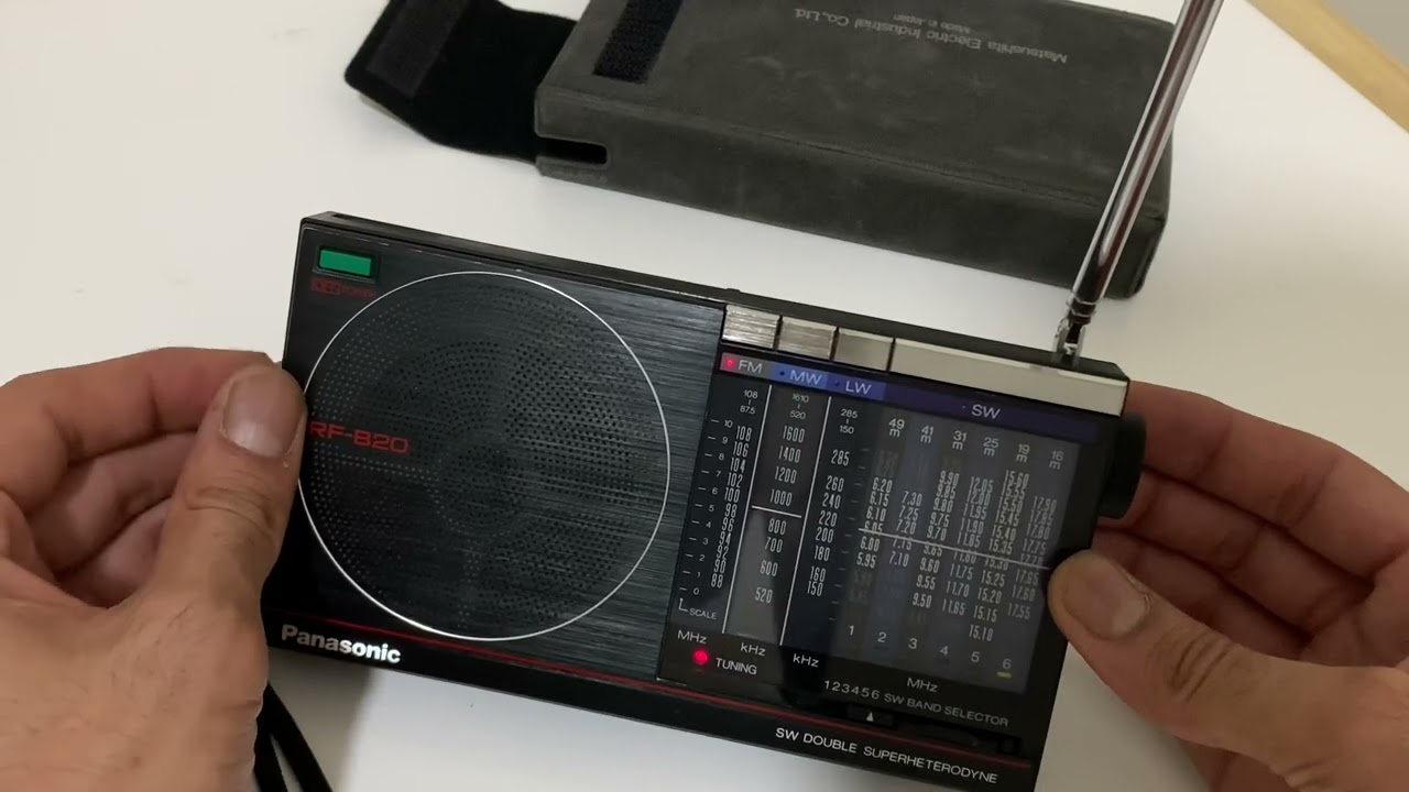 راديو Panasonic rf-B20 الصغير الفخم