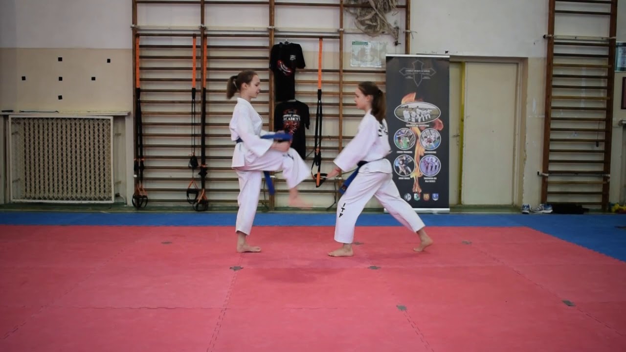 Walka trzykrokowa - Sambo matsogi