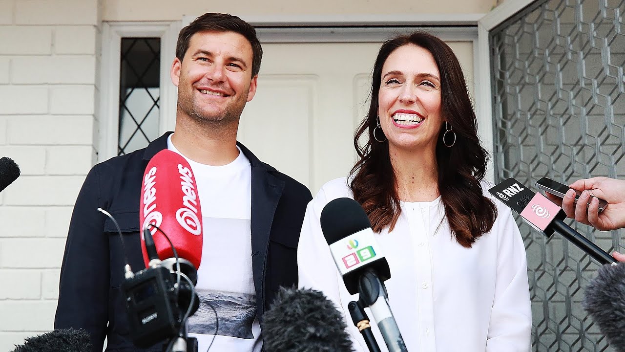 New Zealand PM Jacinda Ardern announces she's pregnant with first child
