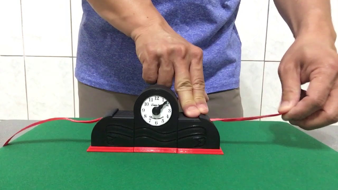 MAGIC - RIBBON CLOCK TIME MACHINE