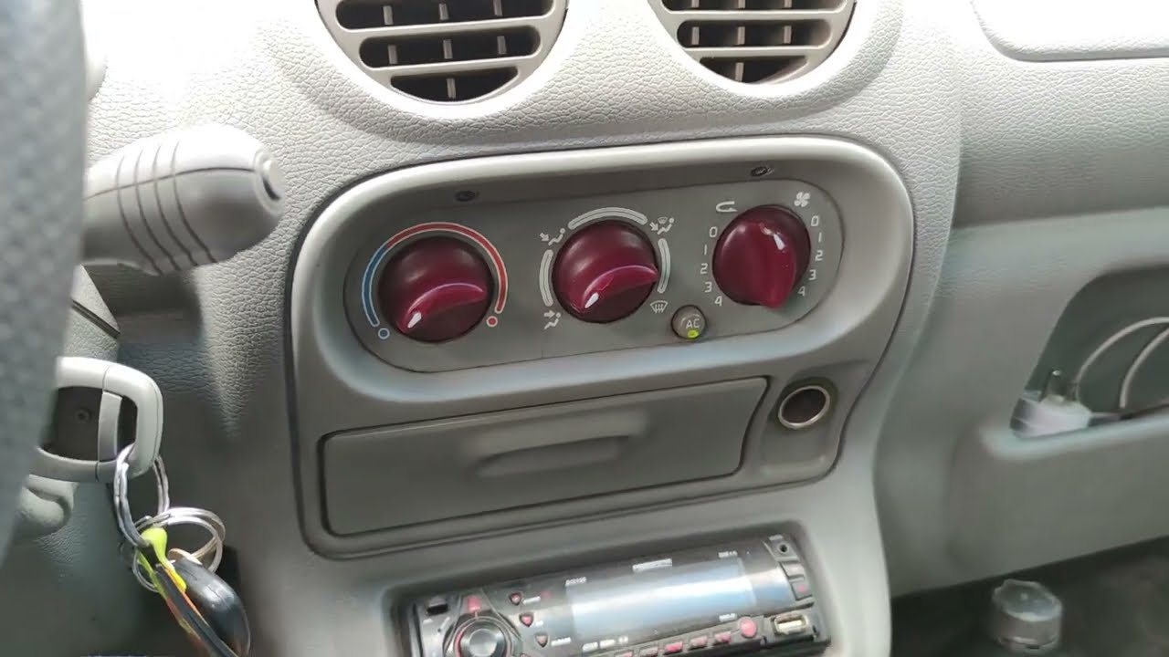 Por que se apaga el Renault Twingo cuando accionamos el aire acondicionado?