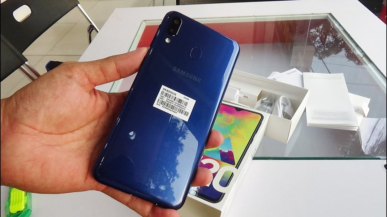 Unboxing Samsung Galaxy M20 Ocean blue color