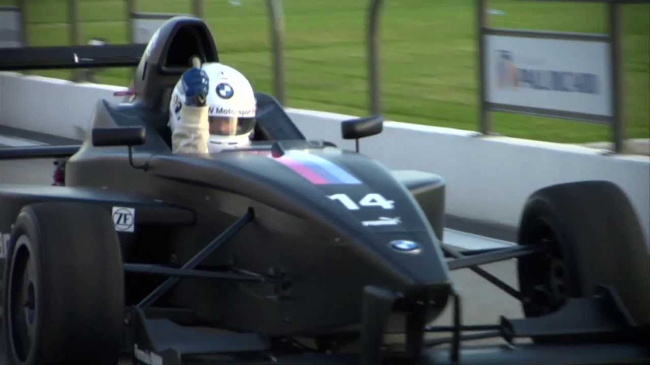 Drive like Bruno -- Das exklusive BMW Driving Event.