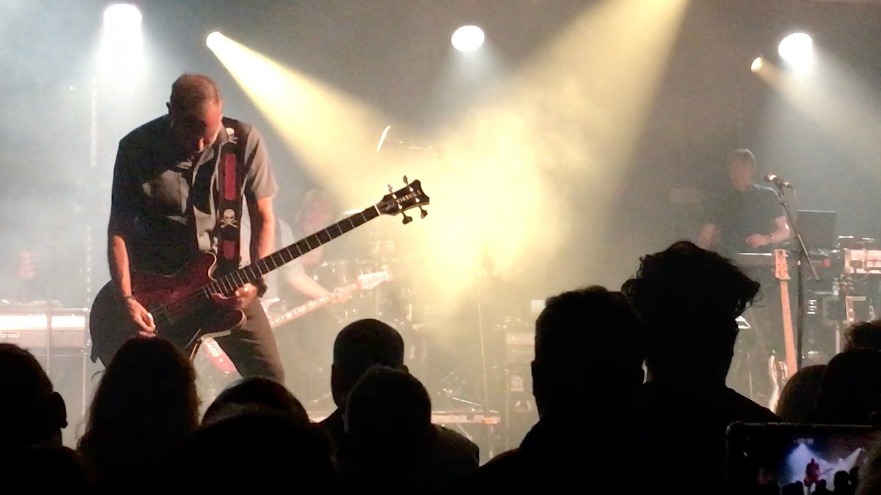 Peter Hook & the Light live at The Engine Shed, Lincoln (Part 2)