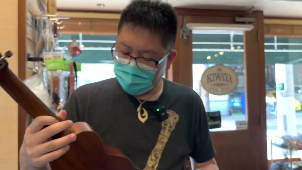 （Part 1）一起逛KIWAYA Ukulele專賣店，試試日本百年老牌＆手工製琴