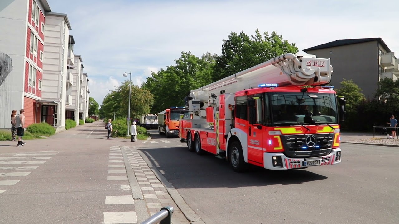 Helsingin kaupungin pelastuslaitos 160 vuotta paraati | Helsinki fire department  parade 12.6.2021