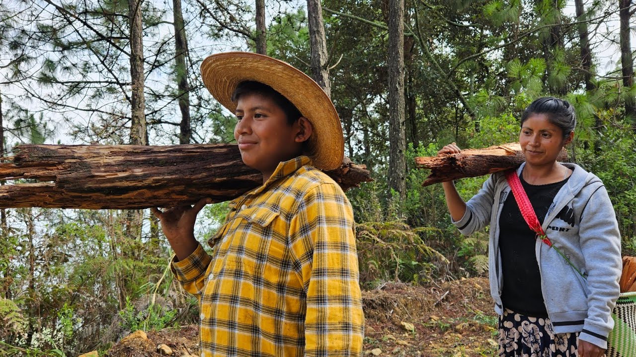 ¡EL TRABAJO NUNCA SE ACABA! hoy disfrutamos de unos ricos TAMALES OAXAQUEÑOS.