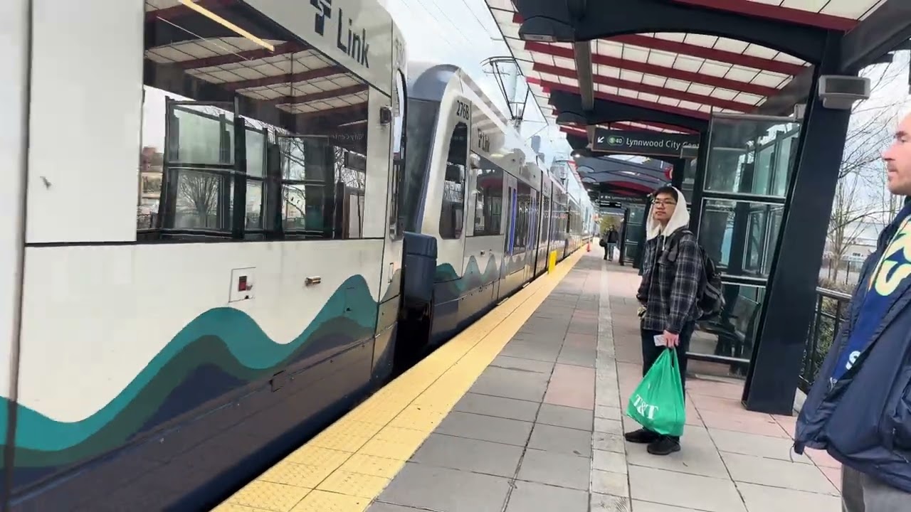Sound Transit Link Light Rail 1 Line Action @ Sodo 2/22/26
