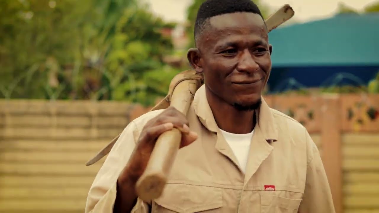 Wellington Changanga - Chipanga Mazano [Official Video]