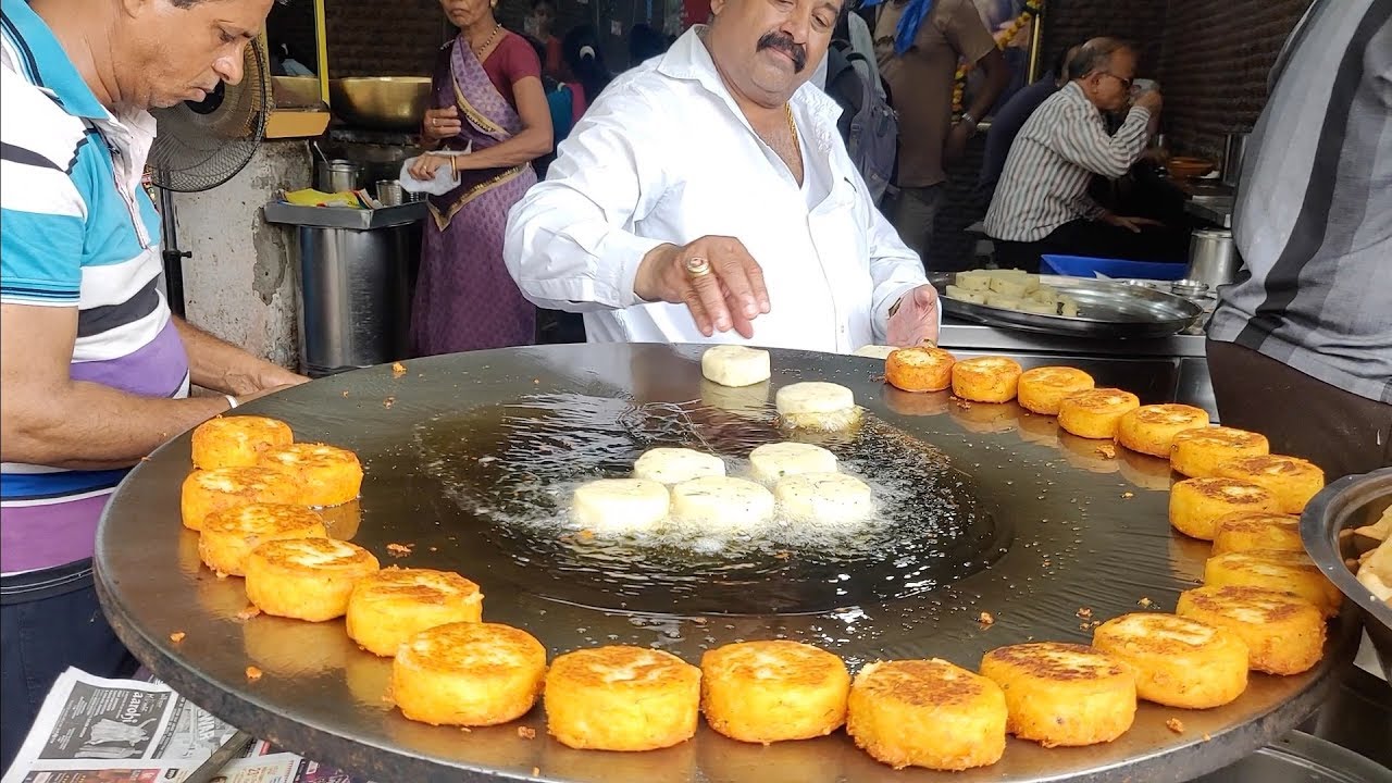 Famous Chole Patties Wala of Ulhasnagar | 60 Years Old Shop | Indian Street Food