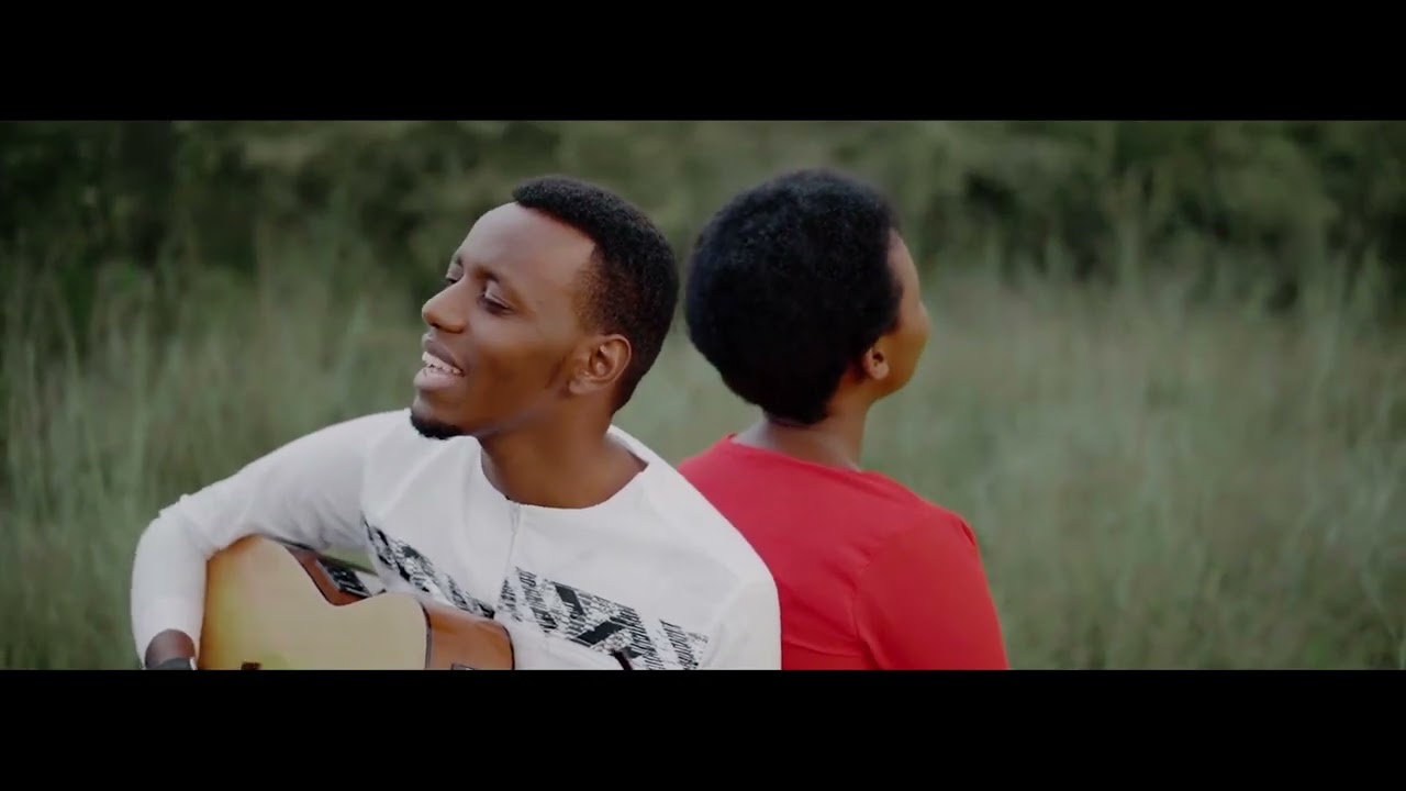 MUZE MWENYINE TWIHERERANE  | PAPI CLEVER & DORCAS