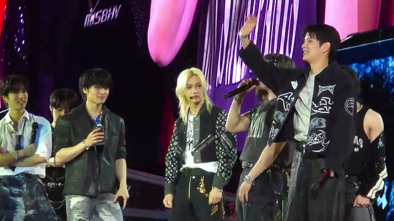 Stray Kids ending ment  [dominATE in Sydney]