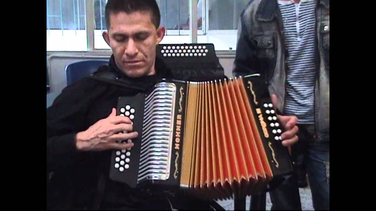 UN TOQUESITO CON EL REY VALLENATO ALBERTO 