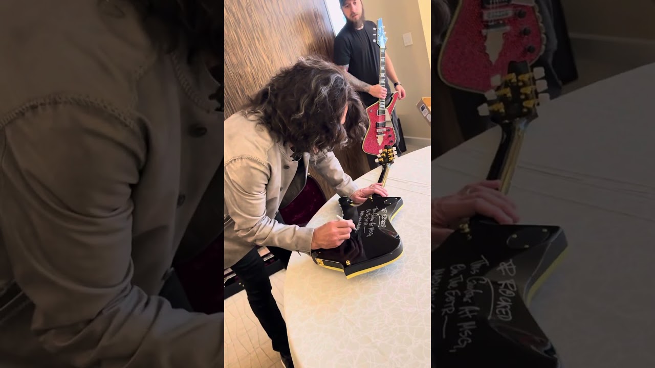Paul Staney signing guitars i purchased now that kiss end of the road and Tour  has come to an end.