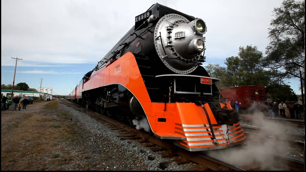 Southern Pacific Daylight 4449 steam locomotive Departing Winona Minnesota
