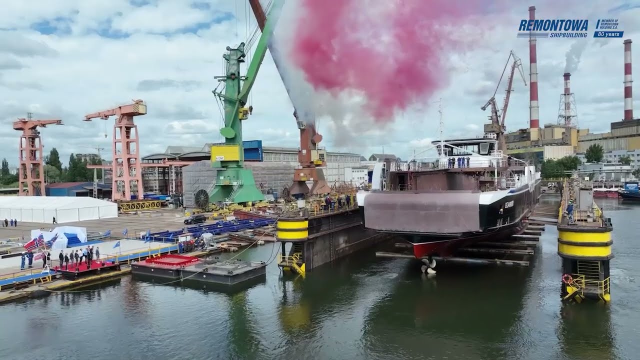 Wodowanie promu elektrycznego dla Torghatten Nord