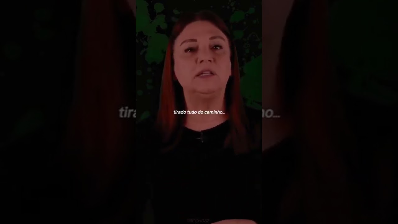 Ela n&atilde;o tem vida social, n&atilde;o tem amigos, n&atilde;o tem namorado, nada !