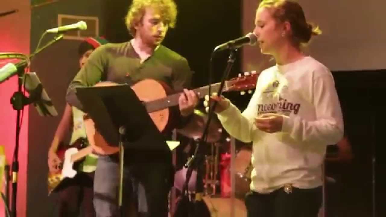 Worship leader loses it performing Katy Perry ORIGINAL