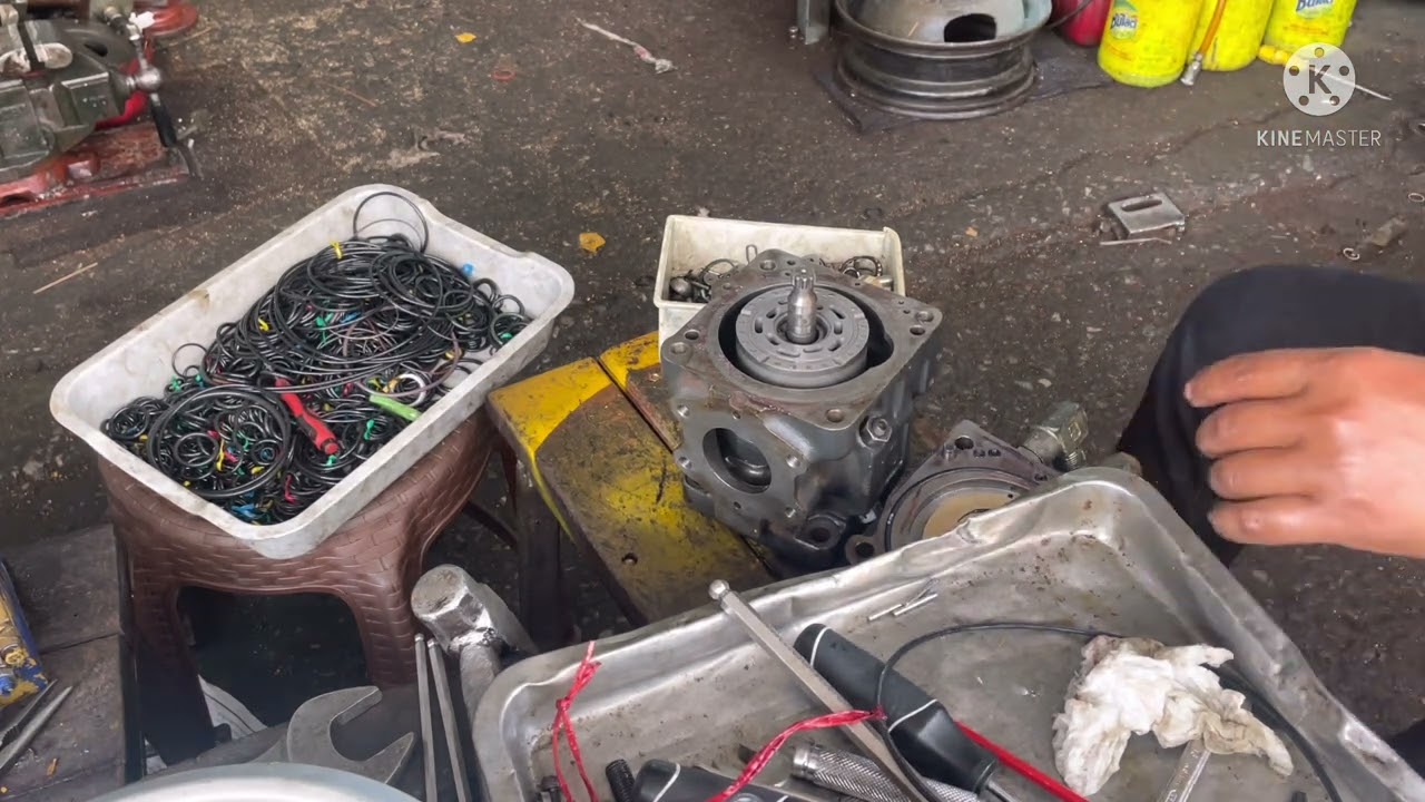วิธีและขั้นตอนประกอบปั้มรถขุด โคมัสสุ PC 40-3 MR-KOMATSU -PC 40-3 MR มาจากจังหวัด กาญจนบุรี ครับ