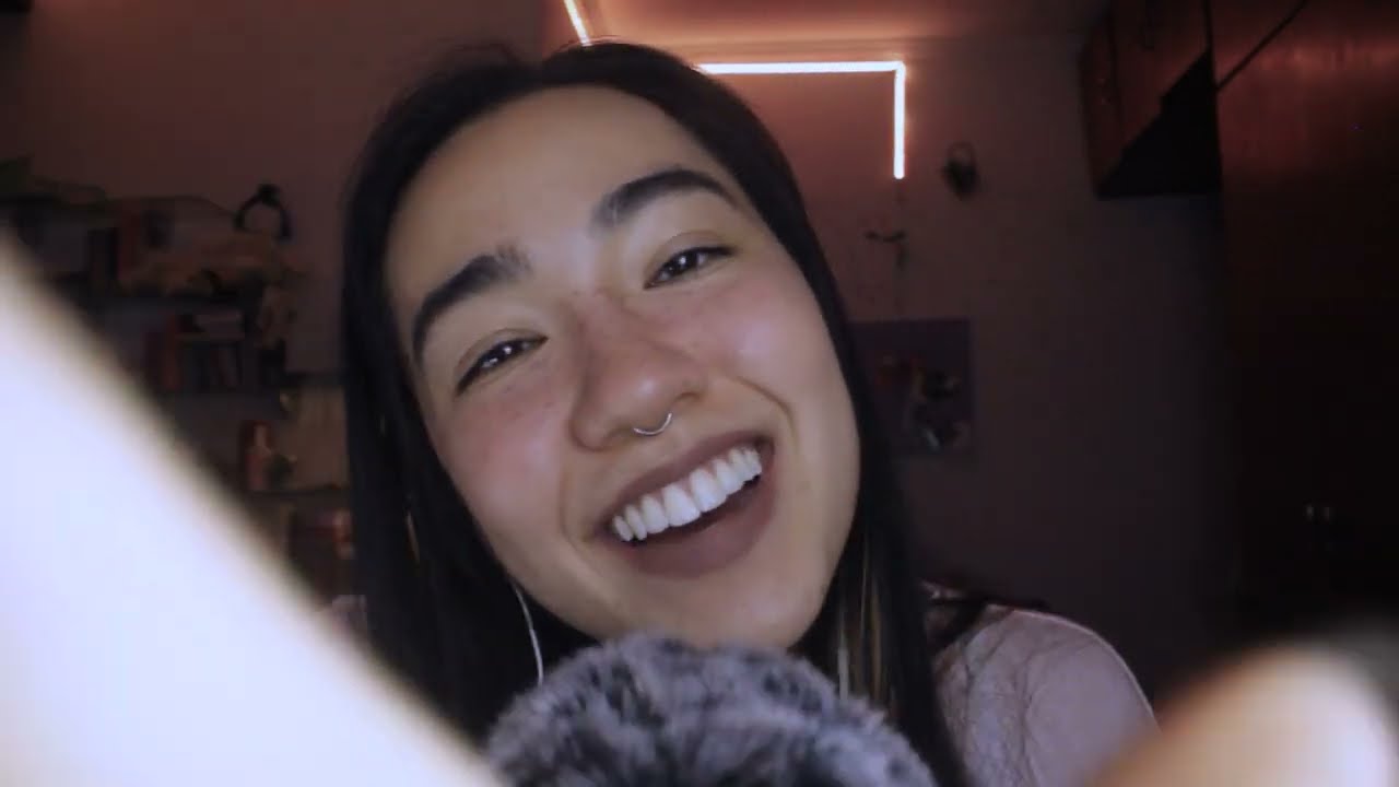 ASMR | Reconfortando você (frases de afirmação, repetição e mão na tela)