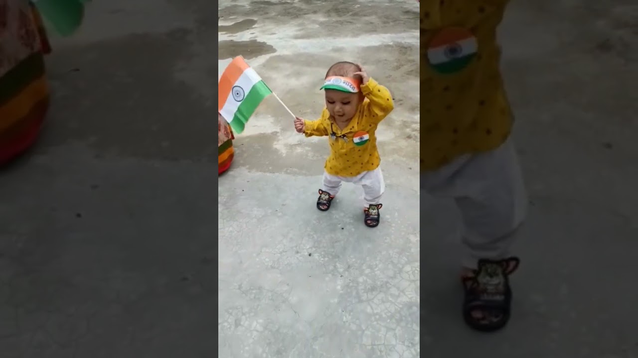 nanha Munna Rahi hoon Desh ka sipahi hoon bolo mere sang Jay Hind Jay Hind Jay Hind