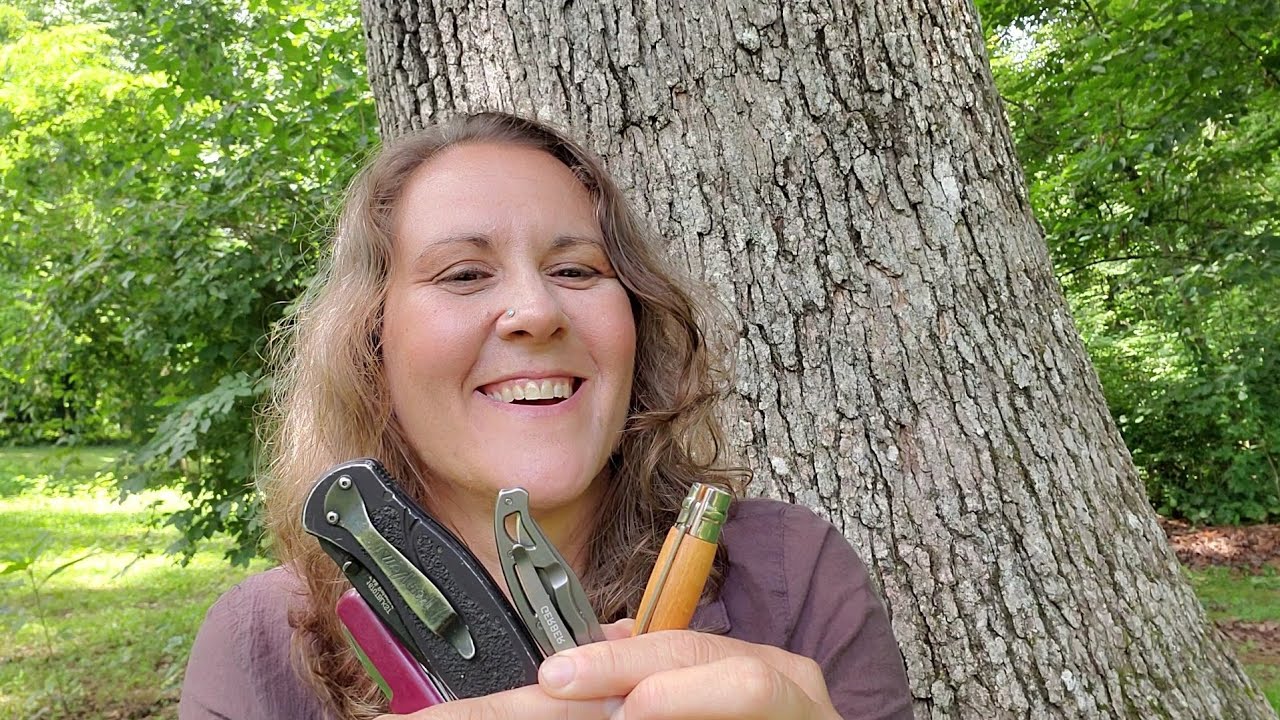 How to Choose a Foraging Knife