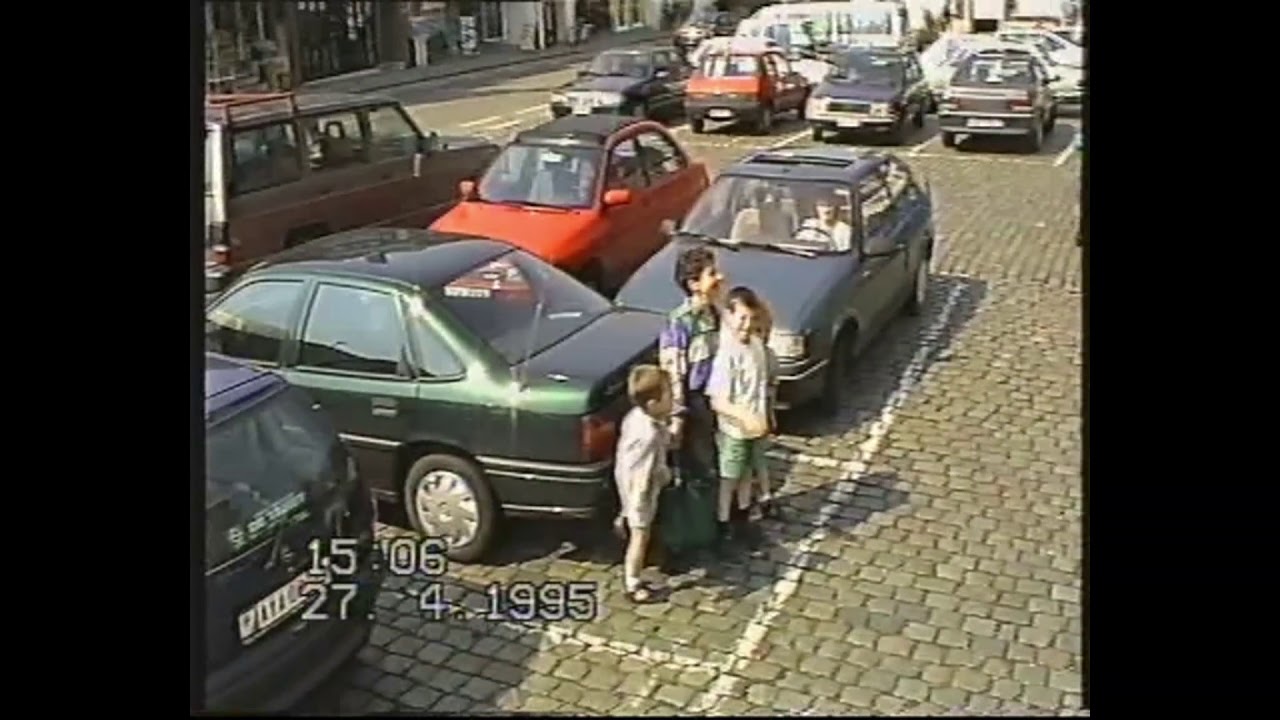LEDE 1995 Krus op de kerktoren geplaatst