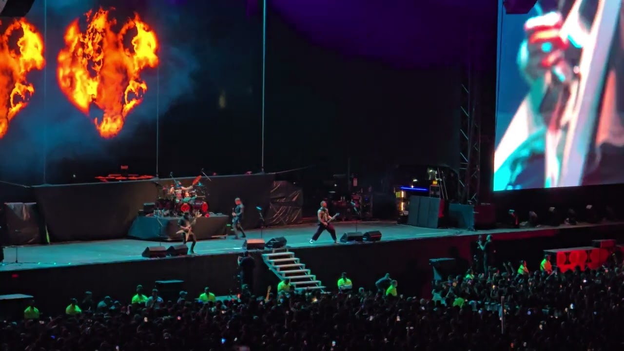 BULLET FOR MY VALENTINE - All These Things I Hate (Revolve Around Me) - Brazil (20/12/2025)
