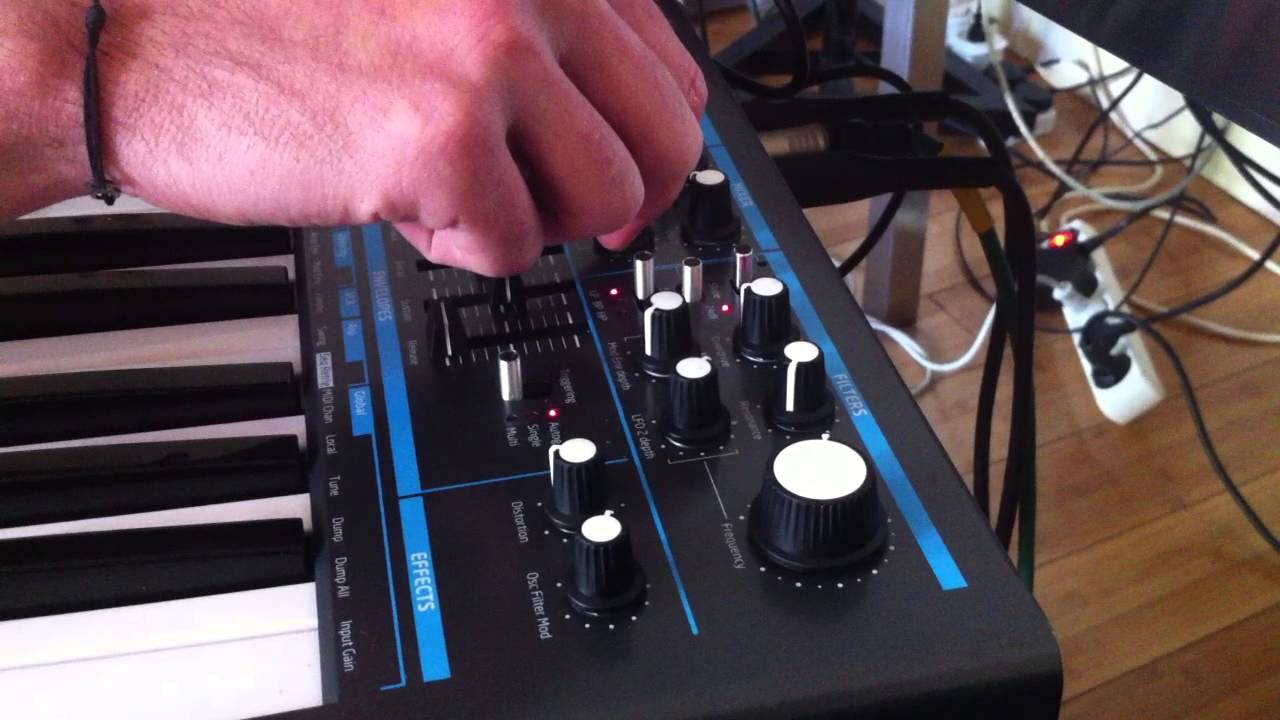 Bass Station 2 feedback external input