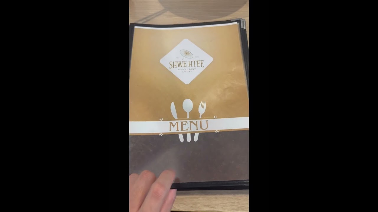 Reviewing a restaurant in Bangkok, Shwe Htee