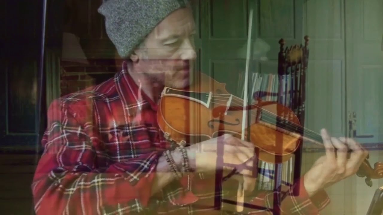 Carolan's Frolic  on baroque violin with Celtic harp