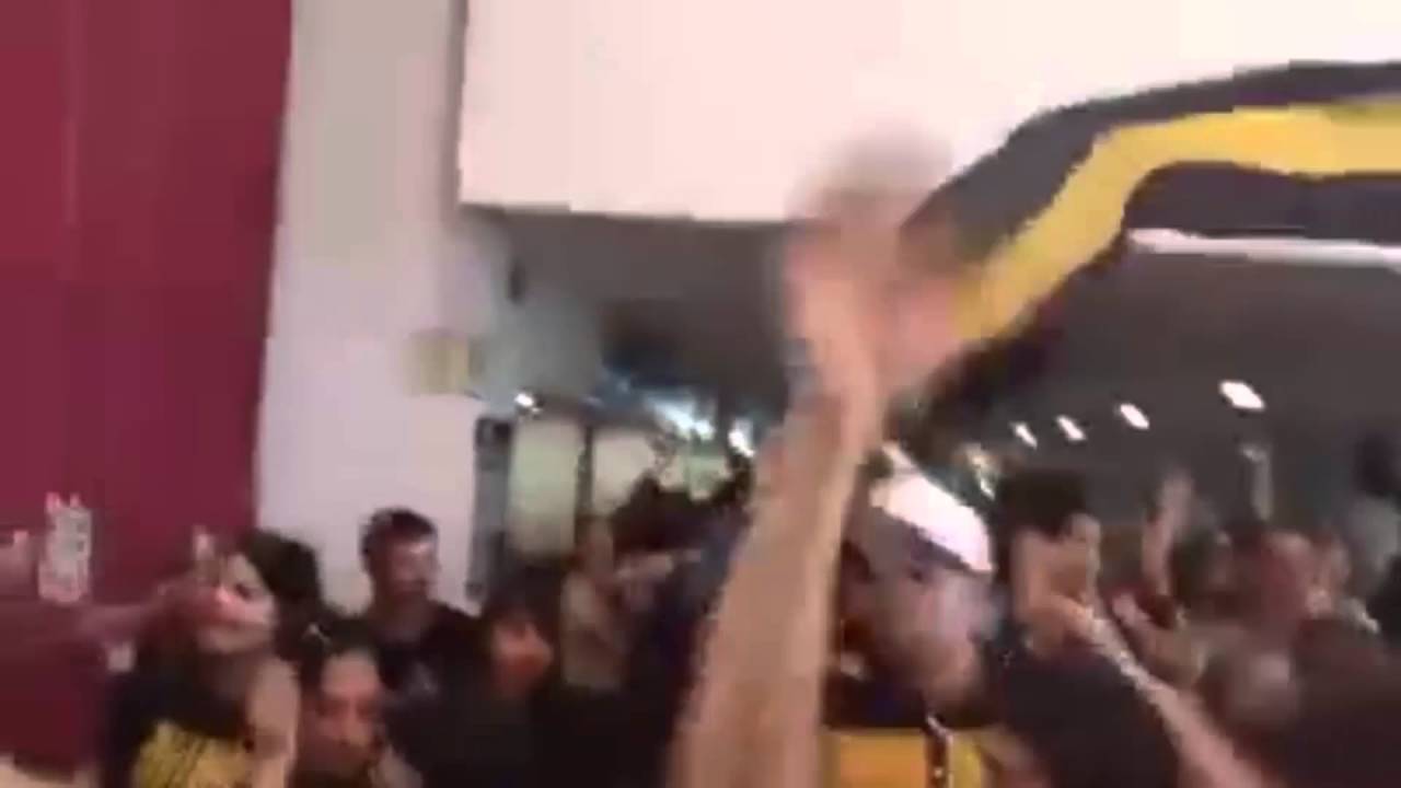 despedida de la 74 a los jugadores en el aeropuerto
