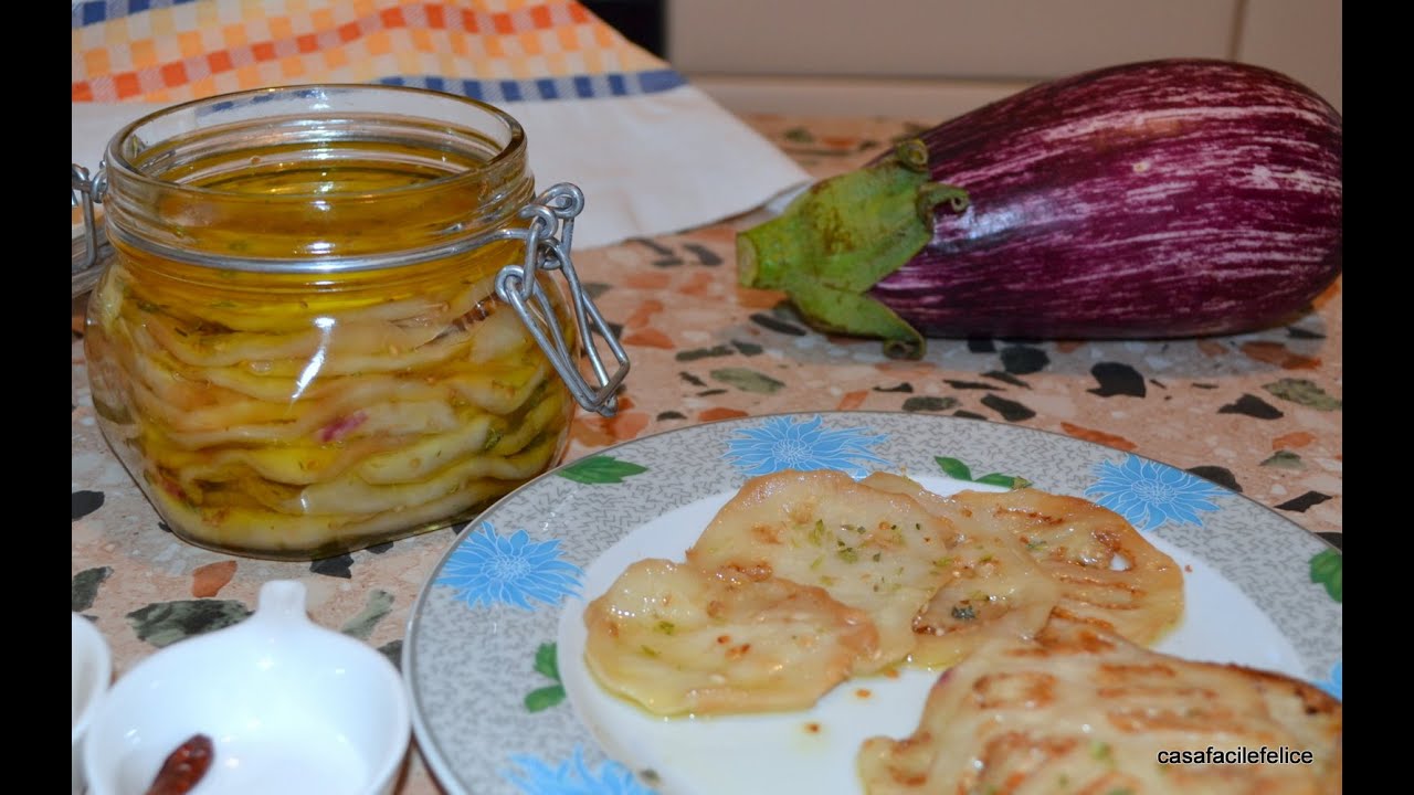 Melanzane tonde a fette sottolio