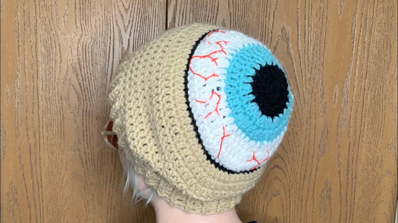 How to crochet a spooky eyeball beanie easy tutorial perfect for Halloween