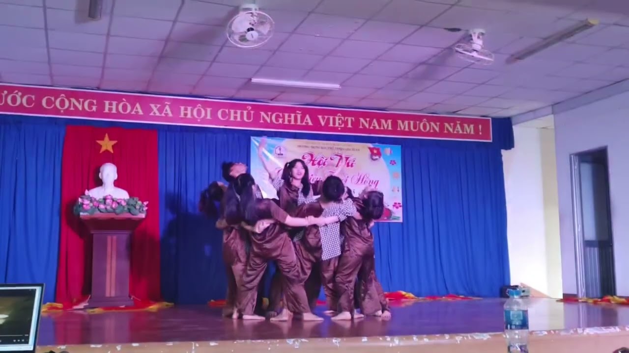 Nhảy Rock Hạt Gạo 