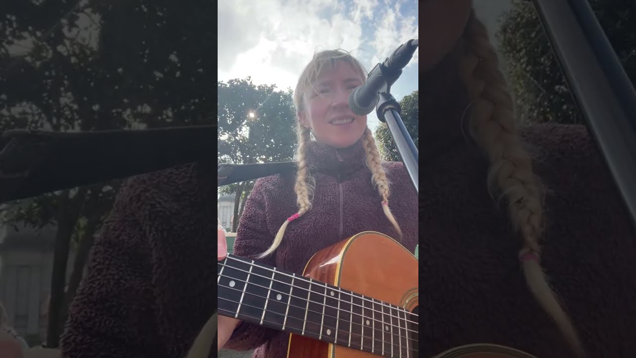 Leila Jane is live