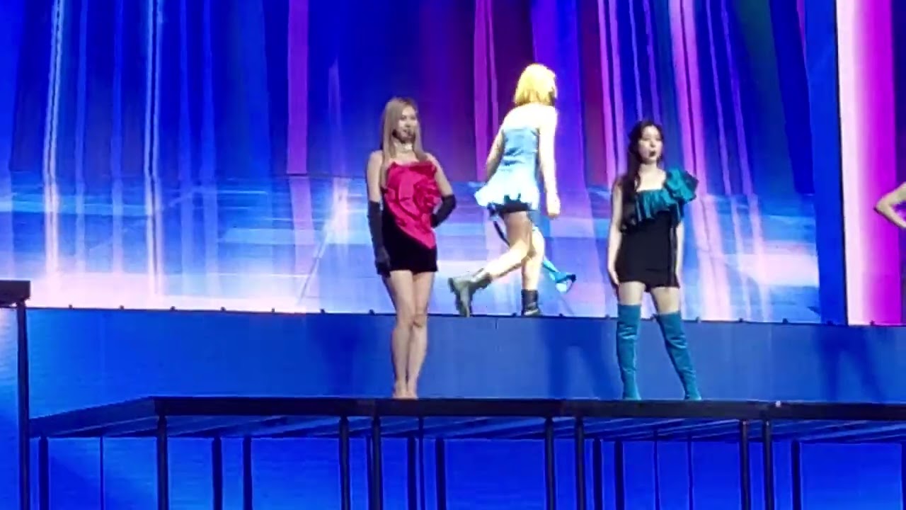 220227 Push and Pull Sana Fancam