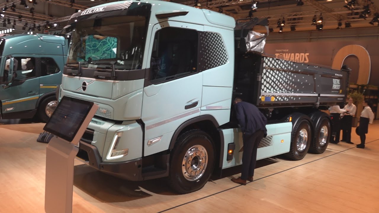 Электрический самосвал Volvo FMX Sleeper Cab (2025) Экстерьер и интерьер