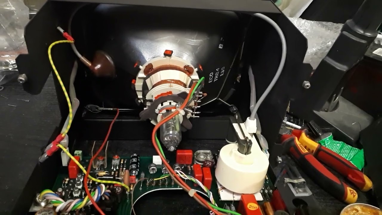 Bridgeport Interact - monitor CRT Heidenhain TNC145