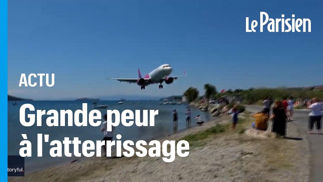 Un avion fr&ocirc;le de tr&egrave;s pr&egrave;s des touristes lors de son atterrissage en Gr&egrave;ce