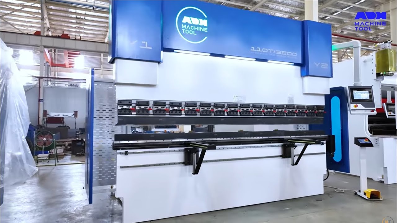 WADE 10'x110 Ton CNC Press Brake with DELEM DA53T Controller