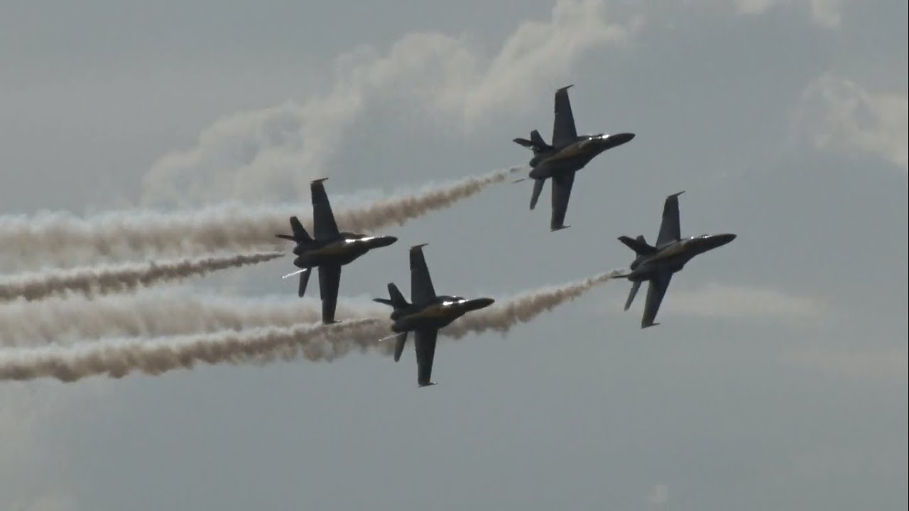 2018 NAS Oceana Airshow - US Navy Blue Angels
