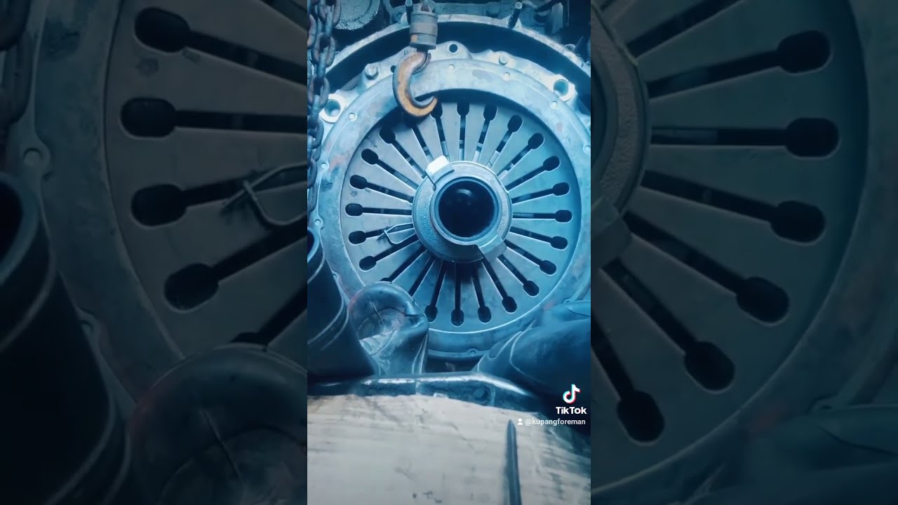 repair clutch track shacman clutch..tukar clutch Lori shacman S #subscribe #clutch #shacman #repair