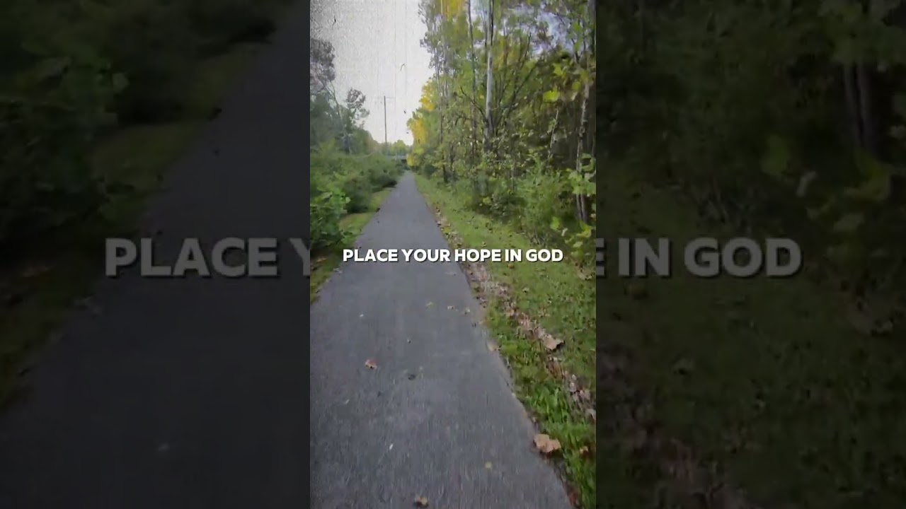 Возложите свою надежду на Бога.