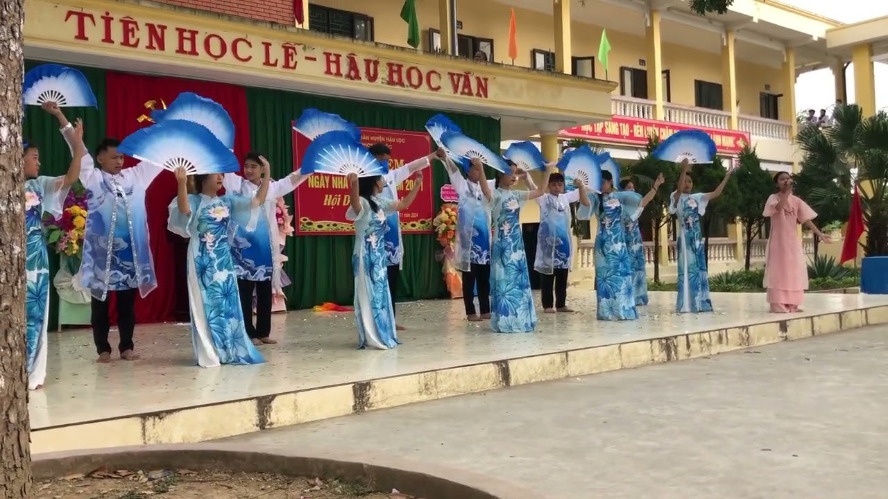 Múa “ Em là cô giáo vùng cao “ của lớp 9A , đạt giải nhì , trường THCS Đại Lộc 💗