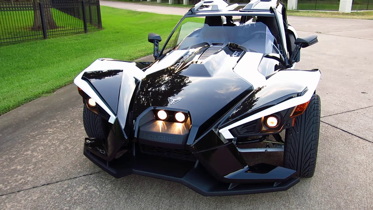 2019 Polaris Slingshot GT, 300 miles, loaded touring model
