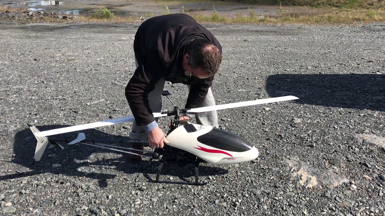 Vario Benzin trainer helicopter test 2